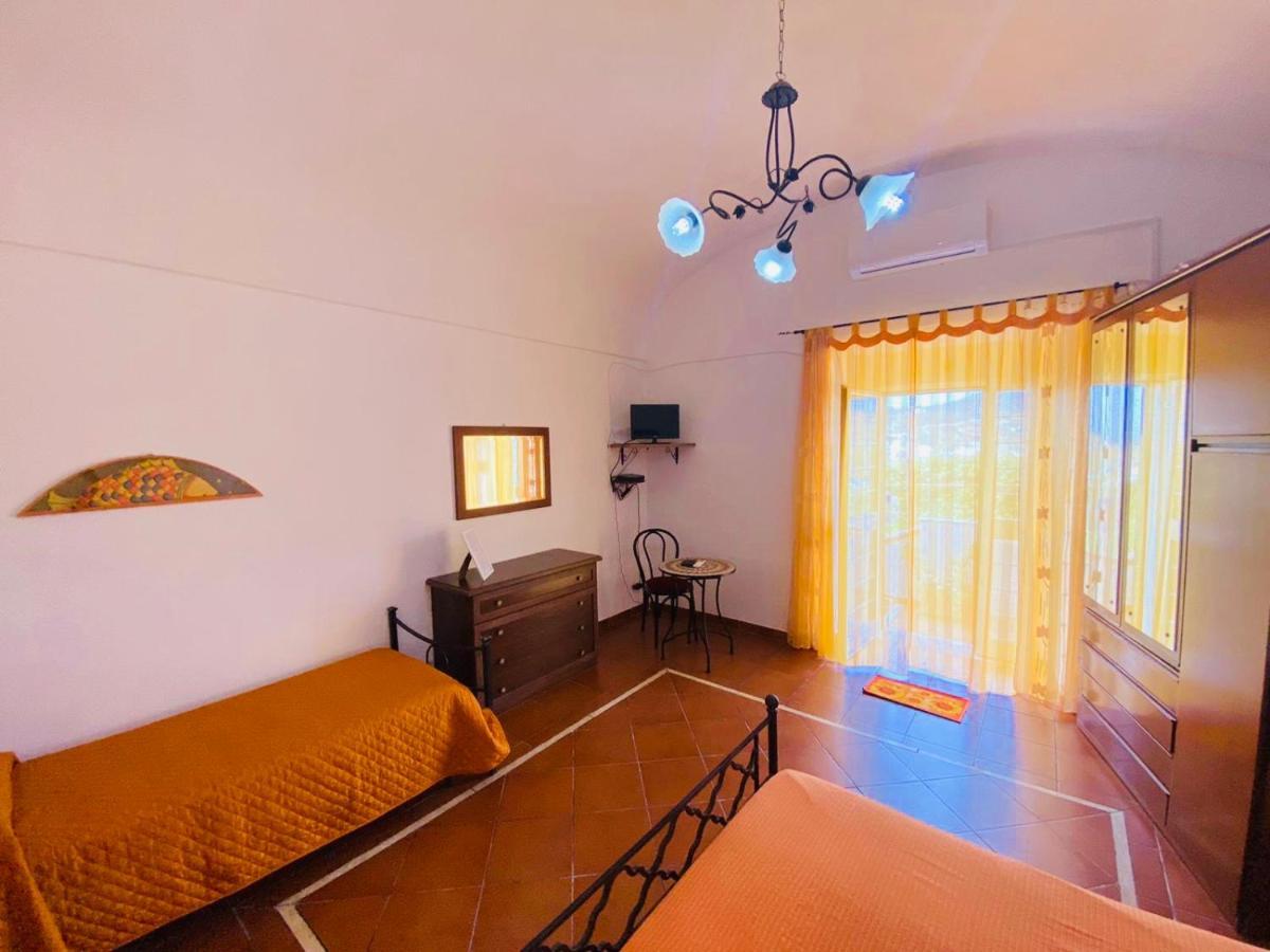 Casa Ninetta - Immobilevante Ponza Dış mekan fotoğraf